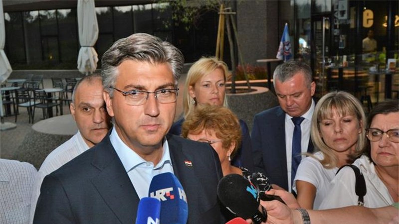 Plenković: Za zdravu političku kulturu nužno da manjine budu uz većinu